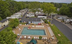 Drake'S Island Resort & Cottages